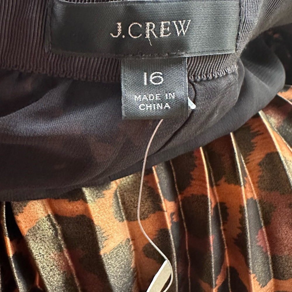 J. Crew NWT Pleated Midi Skirt in Metallic Leopard Size 16 - Picture 4 of 7
